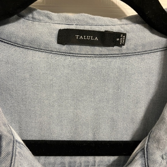 Aritzia Talula Denim Button Up Ladies Size Small - Picture 3 of 7